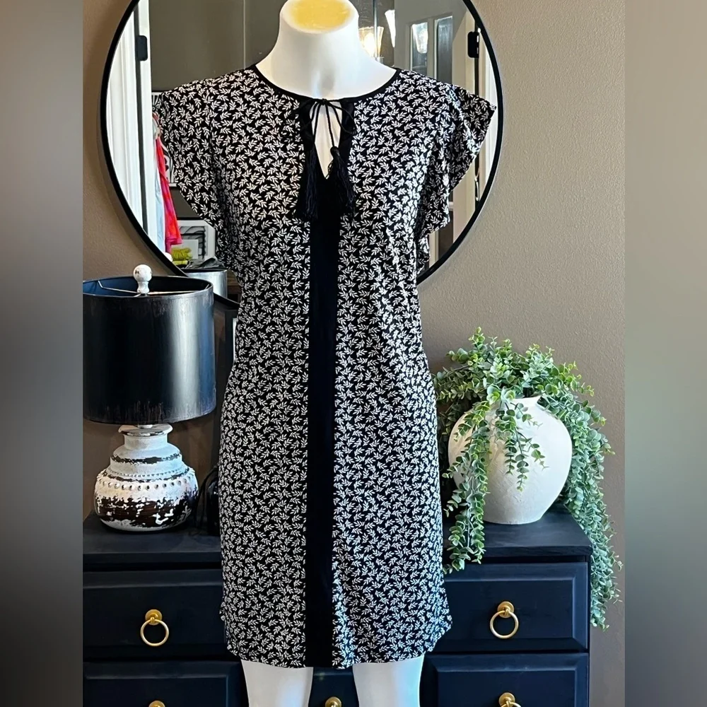 MICHAEL KORS Black & White Print Stretch Dress Size Medium